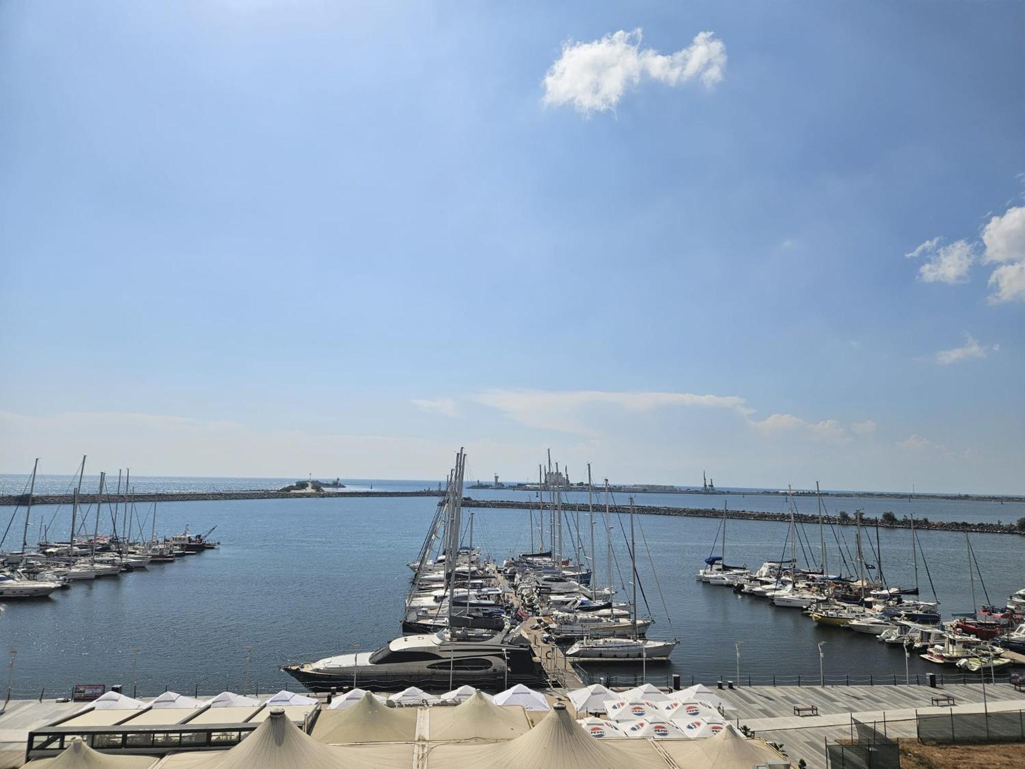 Apartament Blue Marina Sea View Mangalia Zewnętrze zdjęcie